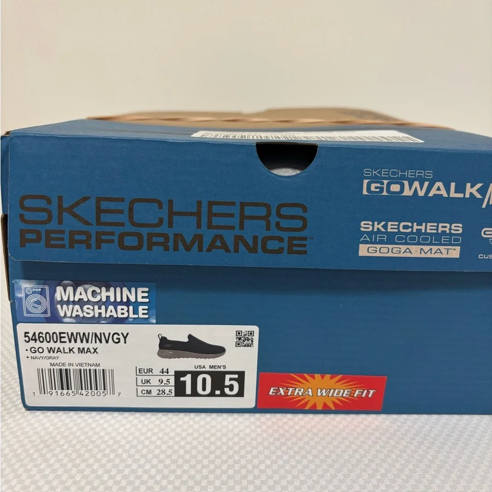 New SkechersGo Walk Max Low Navy Men’s Size: 10.5